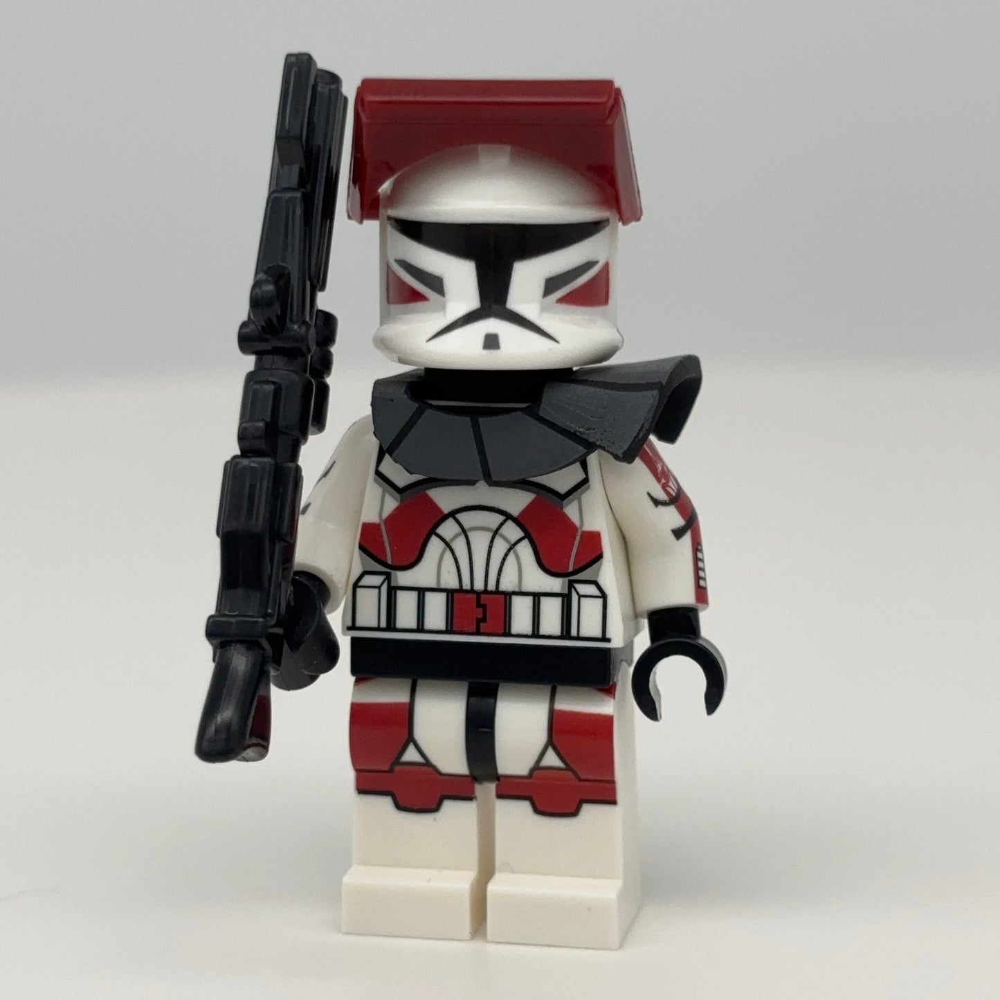 Phase 1 Lieutenant Thire w/ Kit - LEGO Custom Minifigure