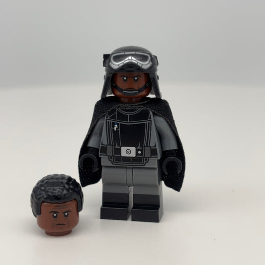 Lieutenant Gorn - LEGO Custom Minifigure (BAFDE)