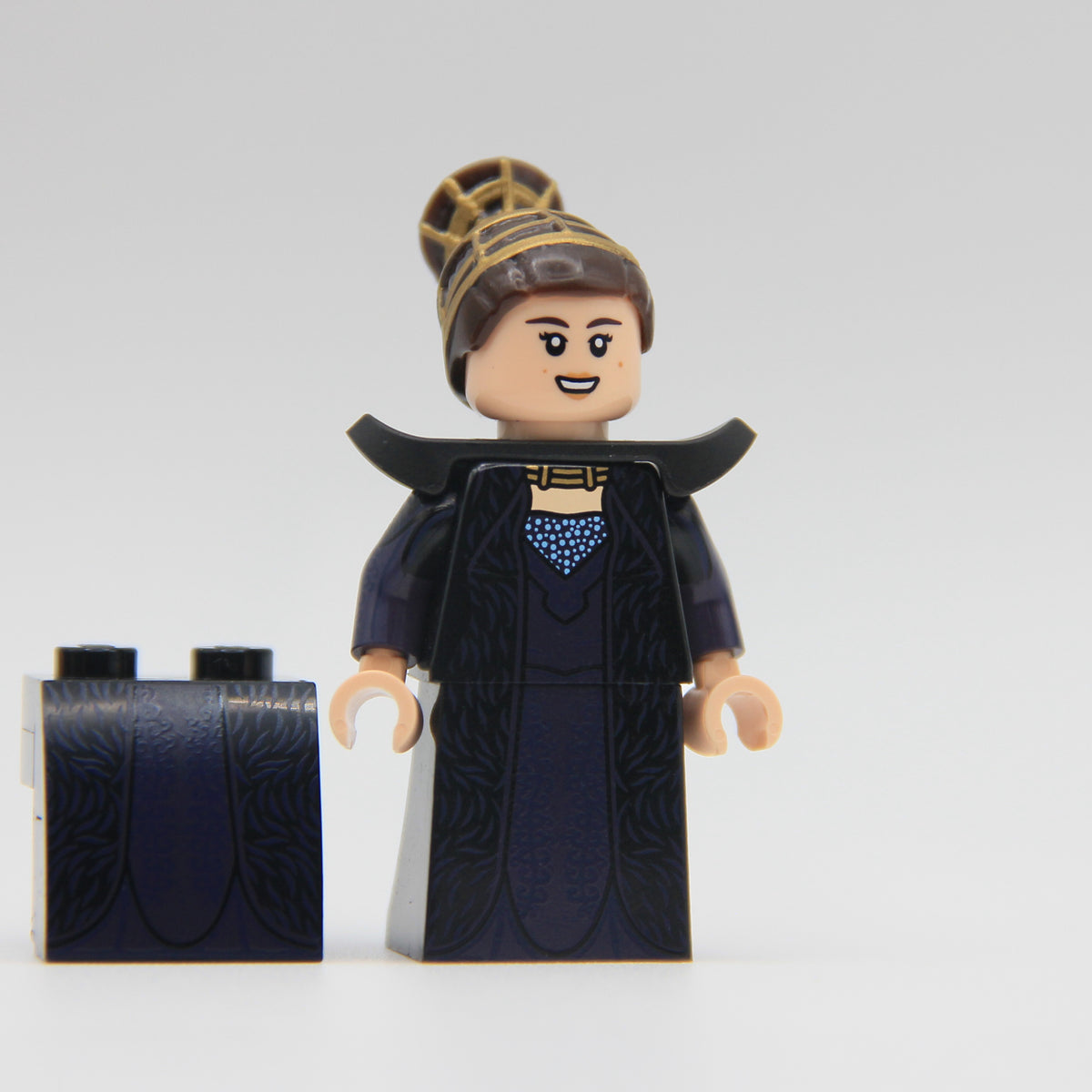 Padme (AOTC - Purple) - Custom Figure (RC)