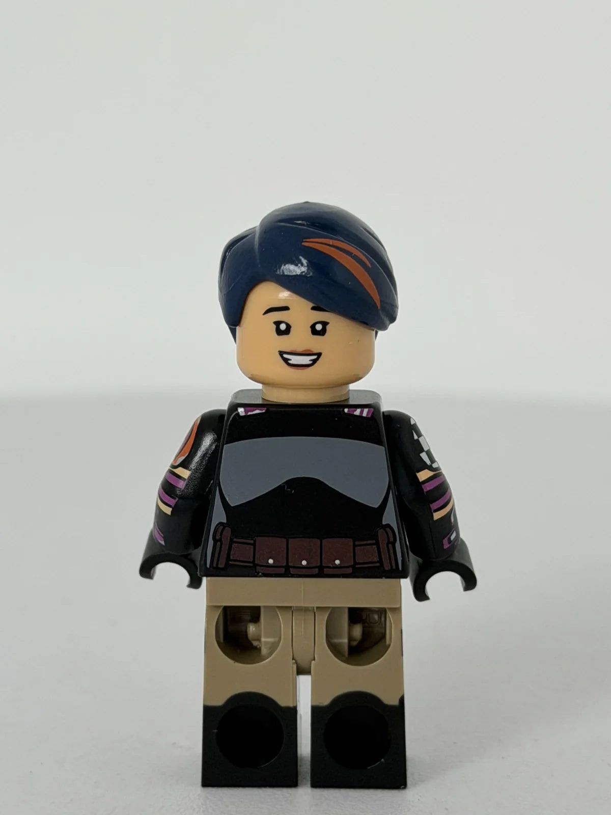 Grafitti Girlboss (Figure w/ Helmet) - Custom Figure (RC)