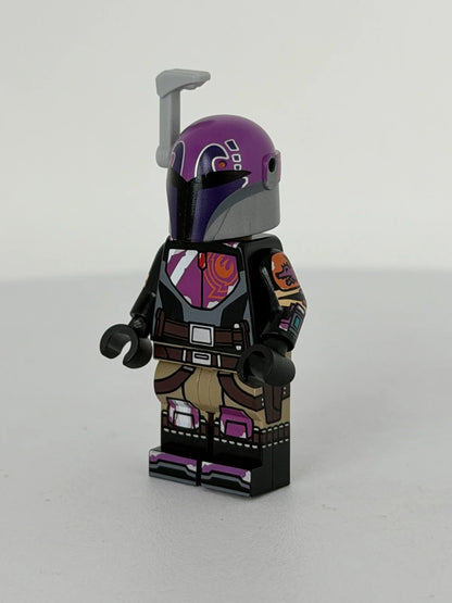 Grafitti Girlboss (Figure w/ Helmet) - Custom Figure (RC)
