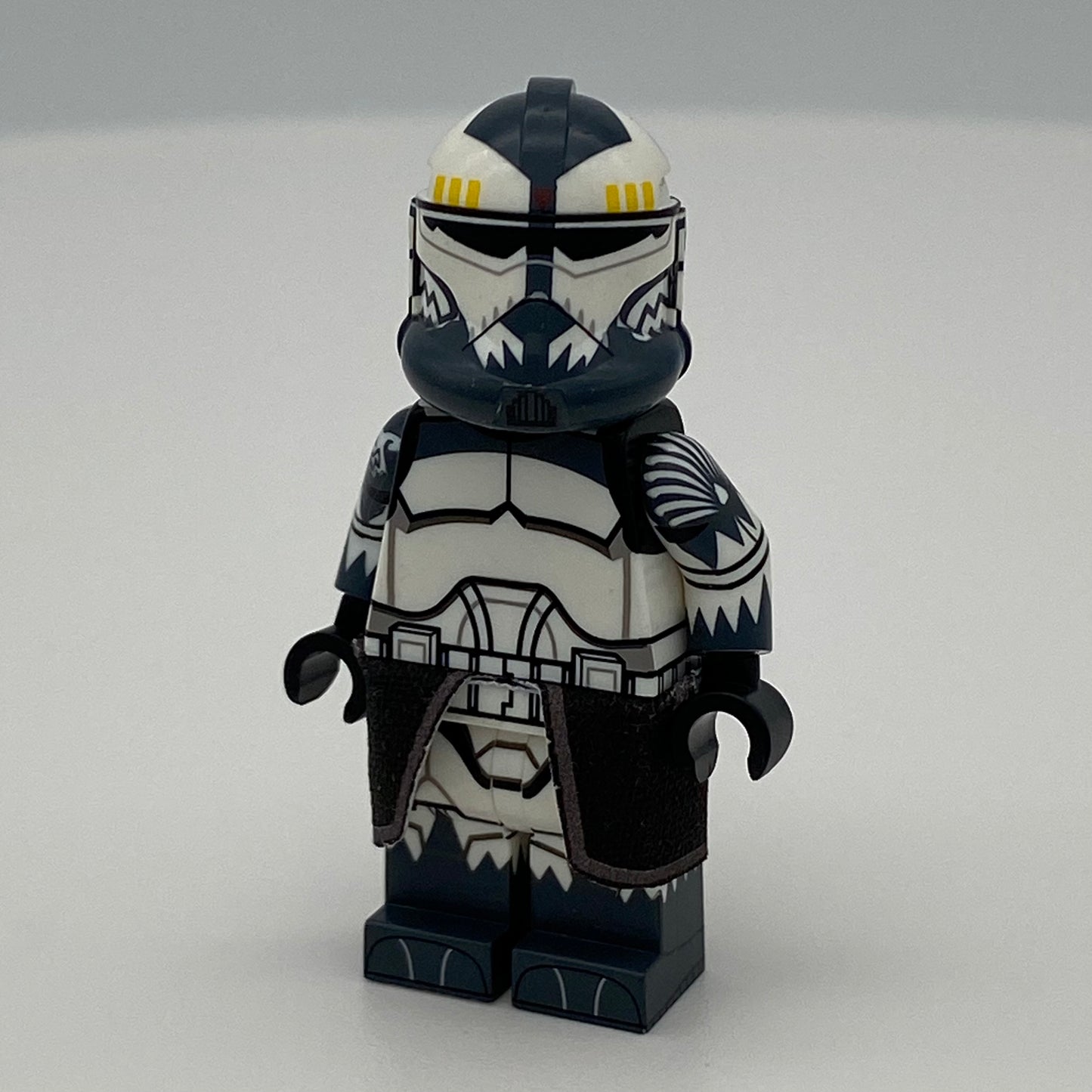 Recon Commander Wolffe (Dark Gray) - LEGO Custom Minifigure